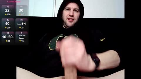 vanillaniceeee online show from March 8, 8:51 am