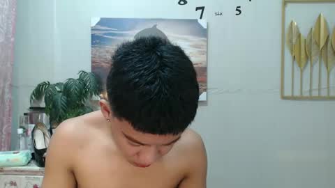 vanxxx2005 online show from December 18, 2:42 am