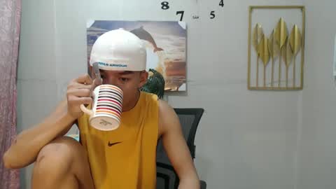 vanxxx2005 online show from December 8, 7:22 pm