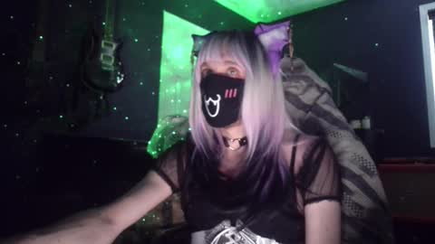 Vapour Snake online show from February 25, 7:25 pm