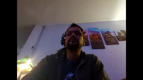 Snapshot of vegasdadbod chatting on February 14, 10:38 am vegasdadbod online show from February 14, 10:38 am
