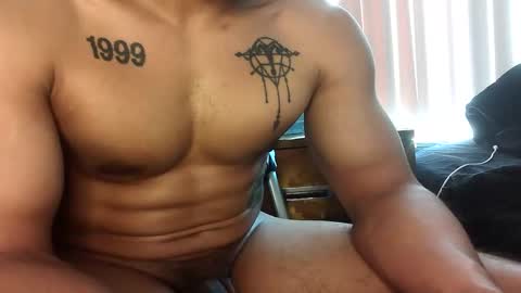 Vegas Love online show from March 20, 9:40 pm