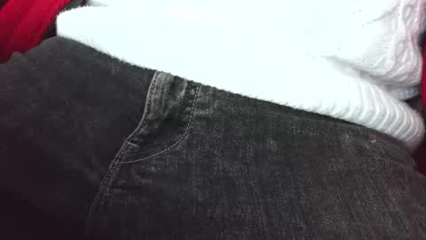 Erik online show from February 5, 9:27 am