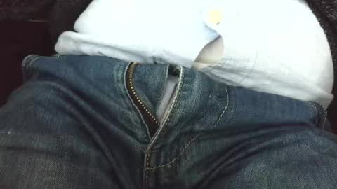 Erik online show from December 3, 10:10 am