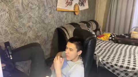 vialeras online show from February 16, 2:22 am