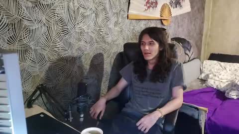 vialeras online show from December 16, 3:40 am