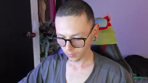 Vicent Brais online show from April 7, 10:10 pm