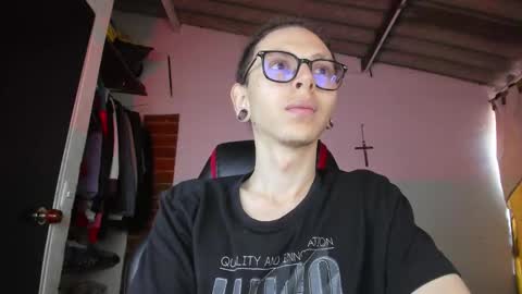 Vicent Brais online show from February 25, 1:23 pm