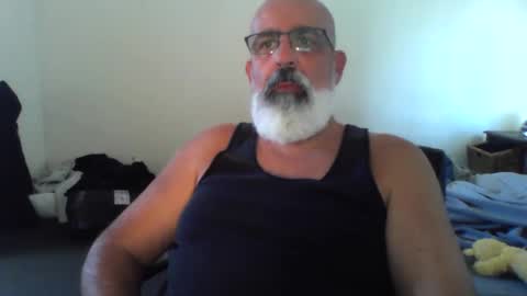 Snapshot of viking666aaa chatting on December 8, 3:32 am Viking666 here to play not to pay ladies online show from December 8, 3:32 am