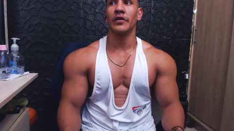 Viktor Herrera online show from October 30, 8:10 pm