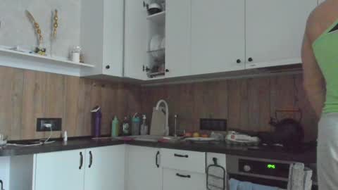 Vincent.  uncut 18cm online show from December 20, 8:49 am