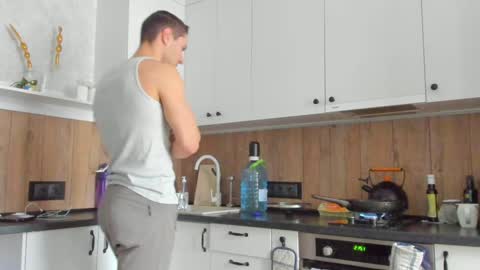 Vincent.  uncut 18cm online show from January 8, 9:00 am