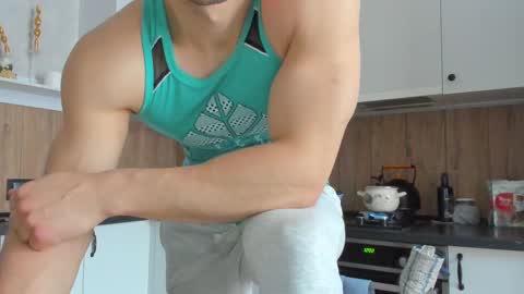 Vincent.  uncut 18cm online show from March 4, 7:51 am