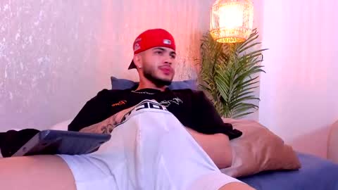 Vincent online show from September 26, 6:44 am