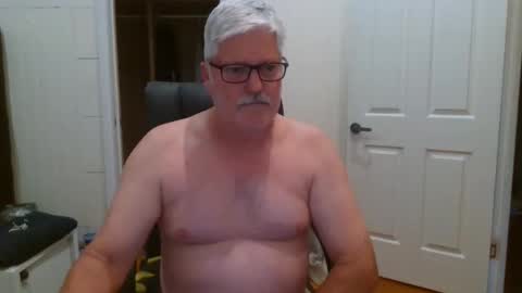 Snapshot of viper654321 chatting on September 27, 7:28 am viper654321 online show from September 27, 7:28 am