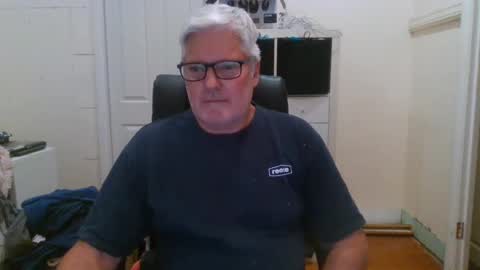 Snapshot of viper654321 chatting on January 16, 7:38 am viper654321 online show from January 16, 7:38 am