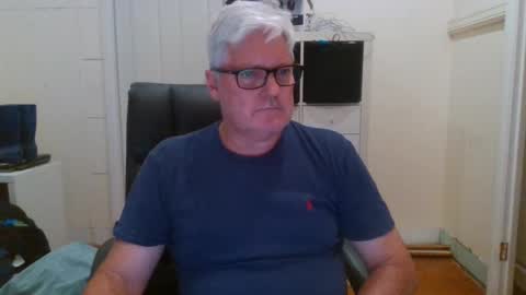 Snapshot of viper654321 chatting on December 28, 7:55 am viper654321 online show from December 28, 7:55 am