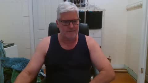 Snapshot of viper654321 chatting on February 25, 8:03 am viper654321 online show from February 25, 8:03 am