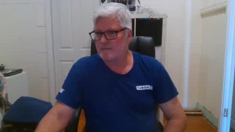 Snapshot of viper654321 chatting on January 28, 12:05 am viper654321 online show from January 28, 12:05 am