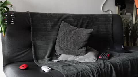 VITO BENZ online show from April 10, 4:58 pm