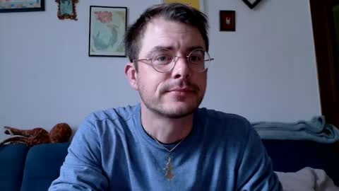 Viv online show from February 12, 9:10 am