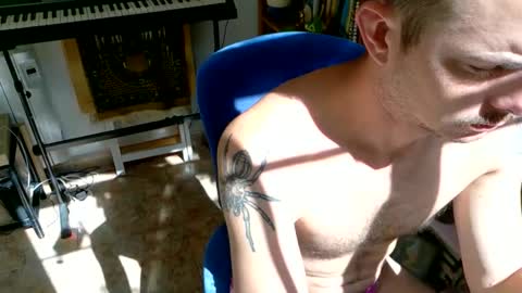 Viv online show from October 6, 11:59 am