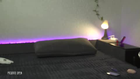 Snapshot of vladdicheck chatting on October 24, 10:50 am vladdicheck online show from October 24, 10:50 am