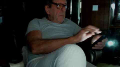 Snapshot of vnpg92 chatting on January 4, 7:23 pm vnpg92 online show from January 4, 7:23 pm