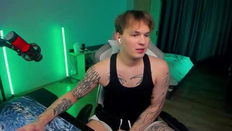 vova online show from February 24, 10:21 pm