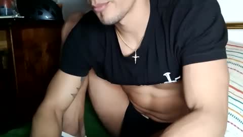 ghhhgh online show from February 5, 7:53 pm