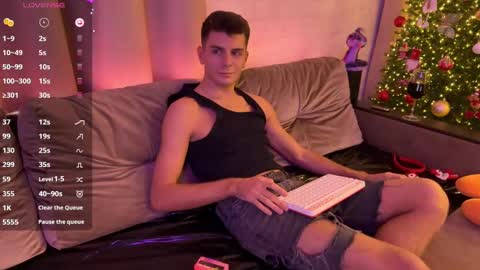 Walt Enjoy online show from December 15, 6:59 pm