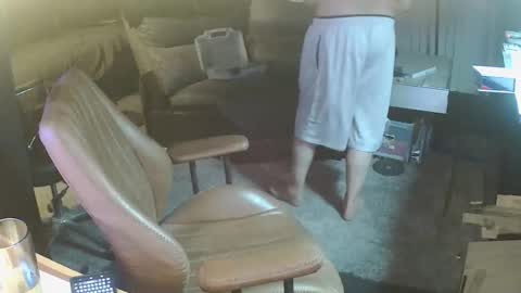 inittogetitin online show from November 8, 7:44 am