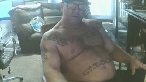 inittogetitin online show from December 14, 7:54 pm