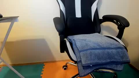 Suck daddys cock online show from January 14, 4:04 am