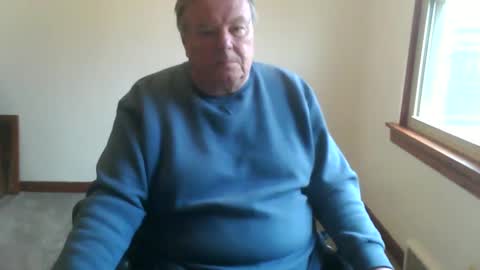 Snapshot of watchez321 chatting on March 5, 6:01 pm watchez321 online show from March 5, 6:01 pm