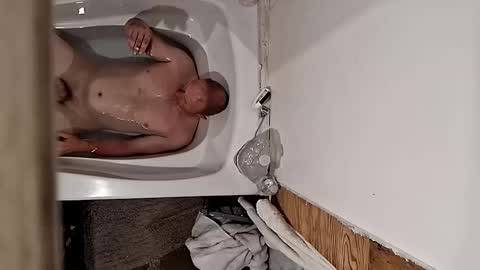 wcnmail24 online show from October 5, 8:29 am