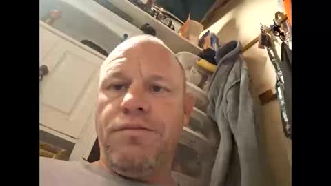 wcnmail24 online show from December 22, 3:33 pm