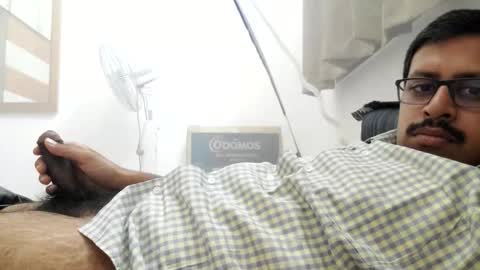 sexyguy online show from May 25, 2:23 pm