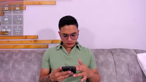 Jhonny Dick  his neighbors. online show from October 14, 7:21 pm