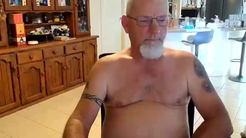 Wellhelloo online show from April 30, 6:20 am