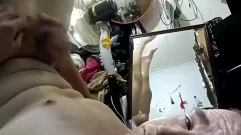 wellhung1899 online show from September 24, 12:43 am