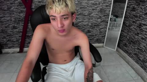 Wesley Boy online show from October 11, 10:58 pm