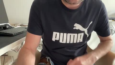 wet_adidasboy online show from October 3, 9:14 am