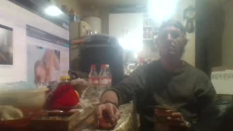 wg_colbert_noir online show from October 14, 6:09 am