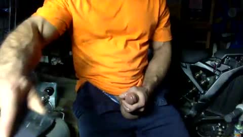 Snapshot of whackingmywilly chatting on December 11, 8:05 pm whackingmywilly online show from December 11, 8:05 pm