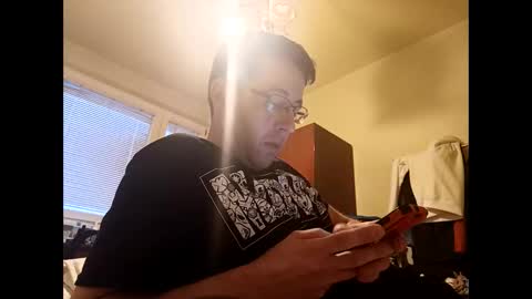 stoffy online show from December 5, 6:32 am