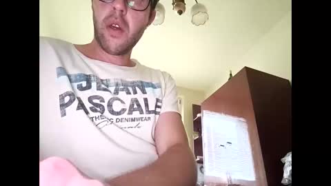 stoffy online show from September 26, 9:29 am