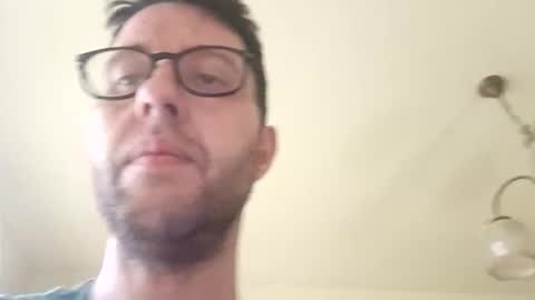 stoffy online show from February 25, 6:36 am