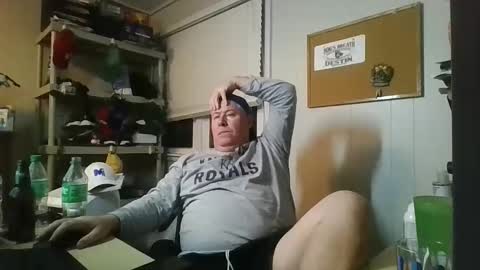 whiskyguy47 online show from November 9, 3:43 am