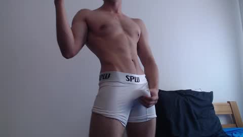 Whiteboymask online show from December 13, 4:16 pm